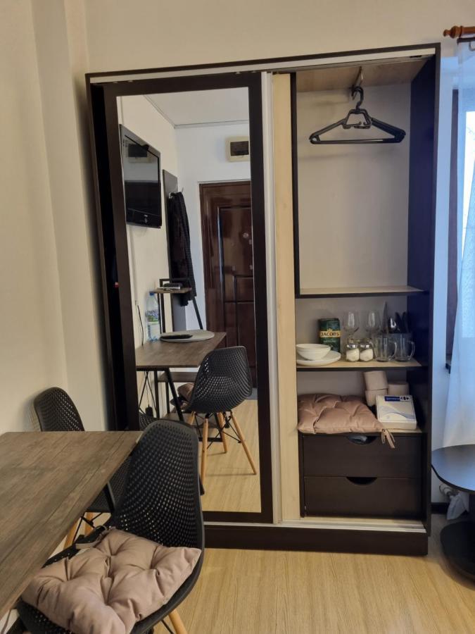 Central & Comfy, Peaceful Apt In 이아시 외부 사진